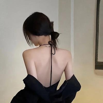 羞答答的铁男